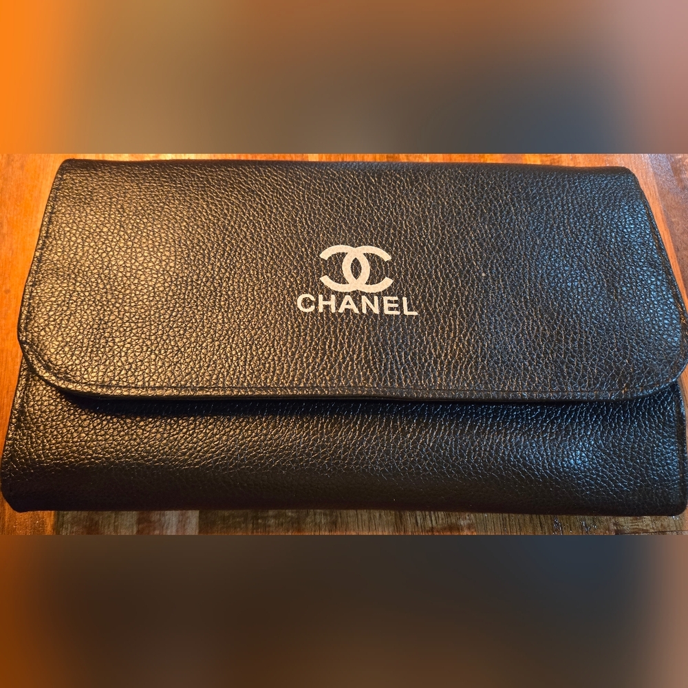CHANEL Textured Black Leather Clutch